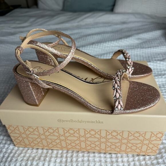 Badgley Mischka Womens Danni Low Block Heel Sandal NWT - Picture 6 of 13